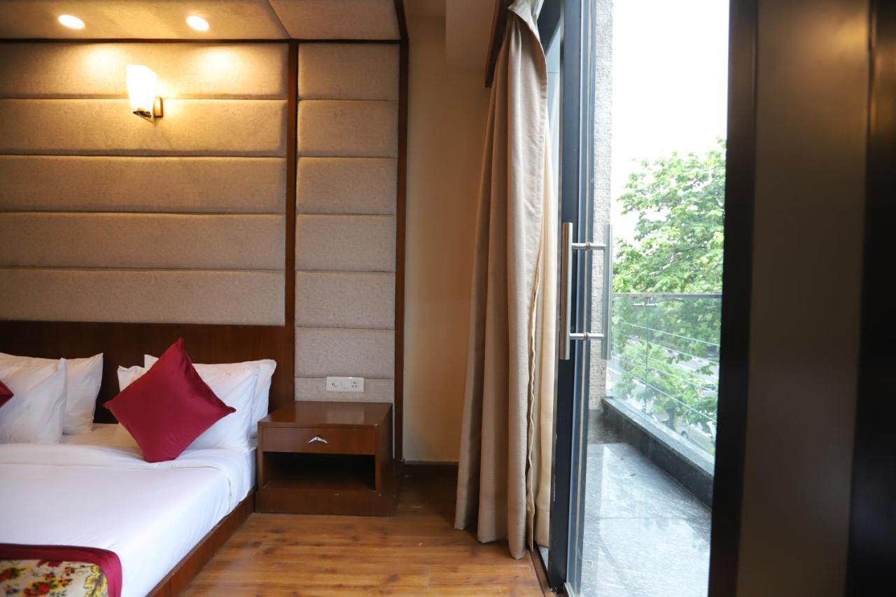 Ip Royal Hotel - New Delhi Exterior photo