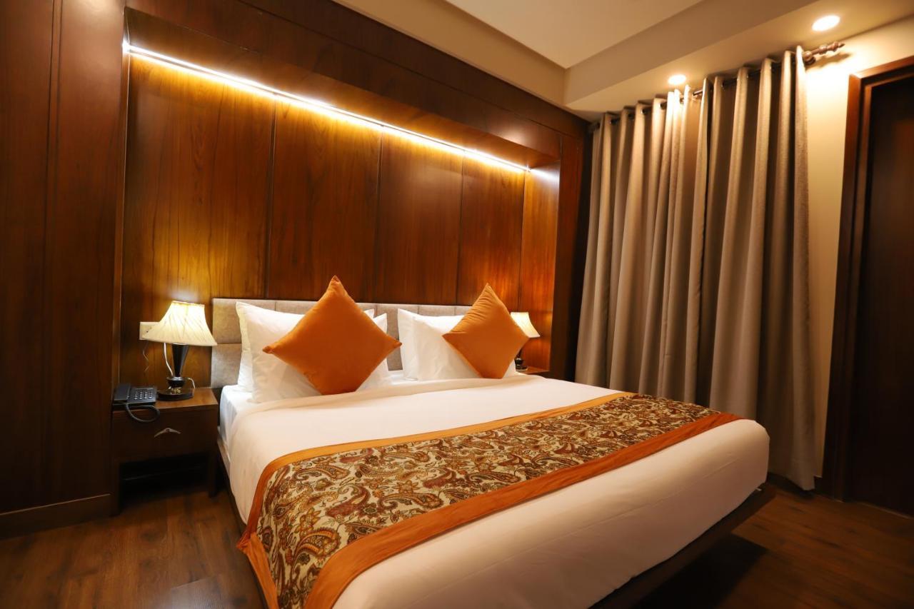 Ip Royal Hotel - New Delhi Exterior photo